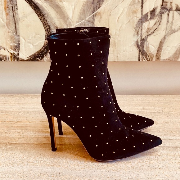 ⭐️HOST PICK⭐️ Gianvito Rossi Suede Studded Accents Boots - Picture 2 of 12